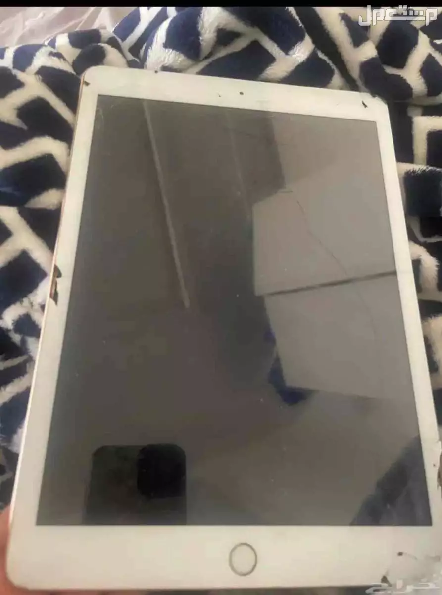 ايباد الجيل السابع لون روزي للبيع