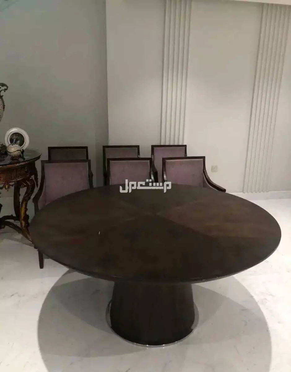 طاولة خشب   6 كراسي في ينبع البحر بسعر 1300 ريال سعودي