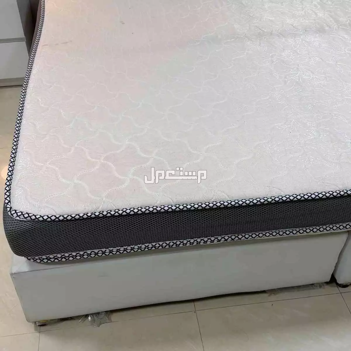سرير نفرين مع المرتبه  في الرياض بسعر 300 ريال سعودي