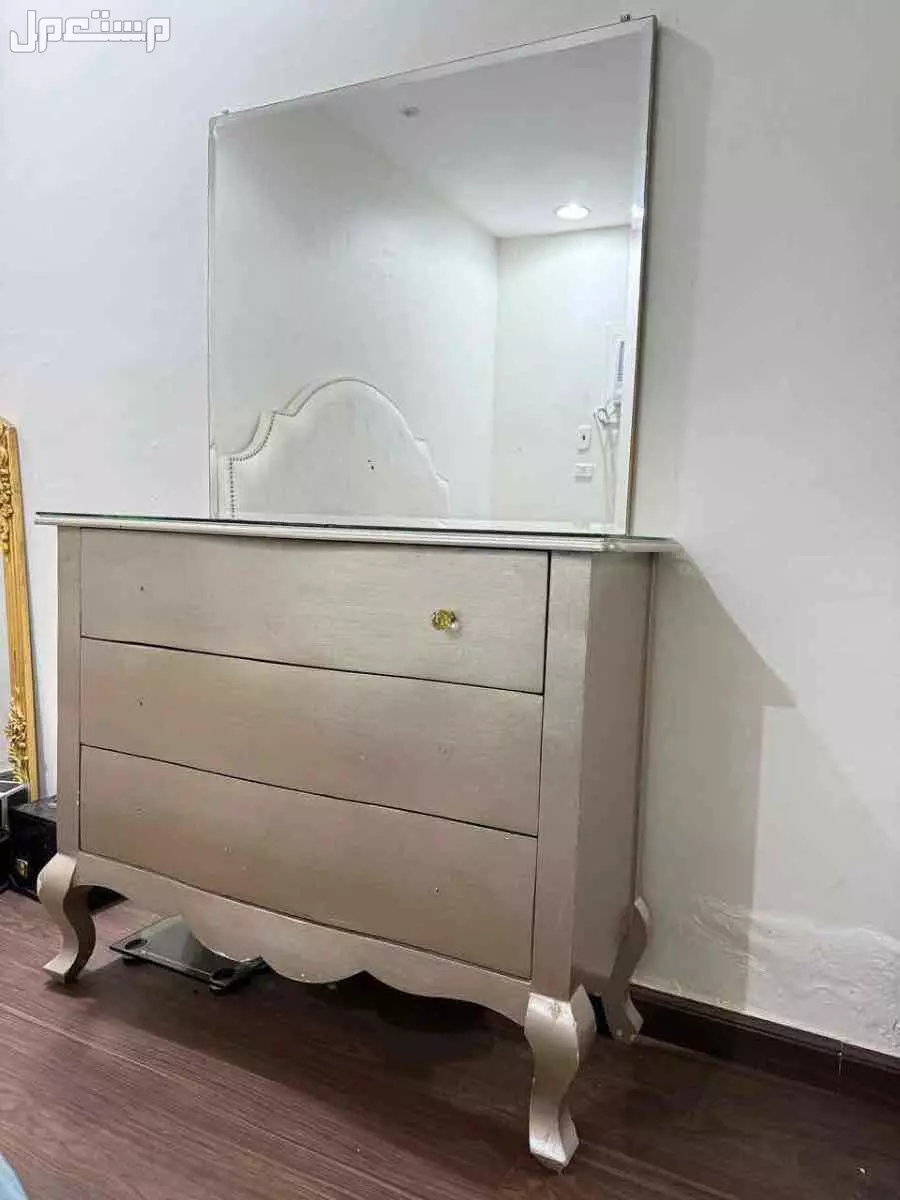 غرفة نوم في جدة بسعر ألف ريال سعودي