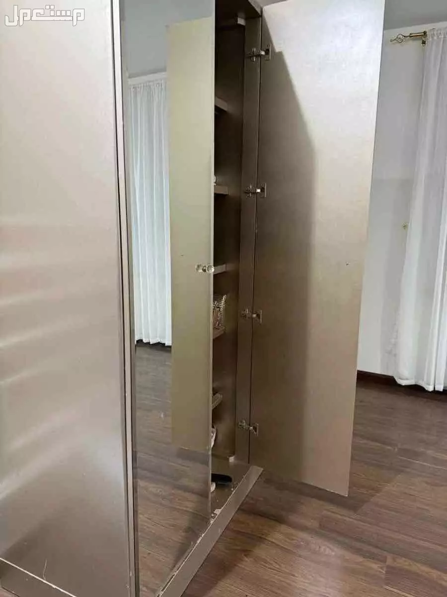 غرفة نوم في جدة بسعر ألف ريال سعودي