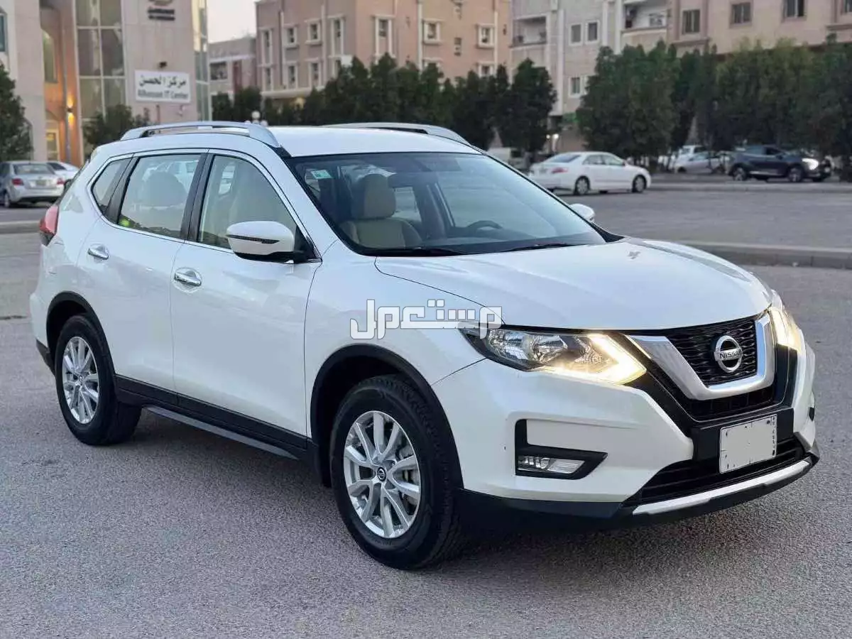 سيارة للبيع نيسان اكس تريل 2021 دبل 7 مقاعد 2021 Nissan X-Trail 4WD 7 Se