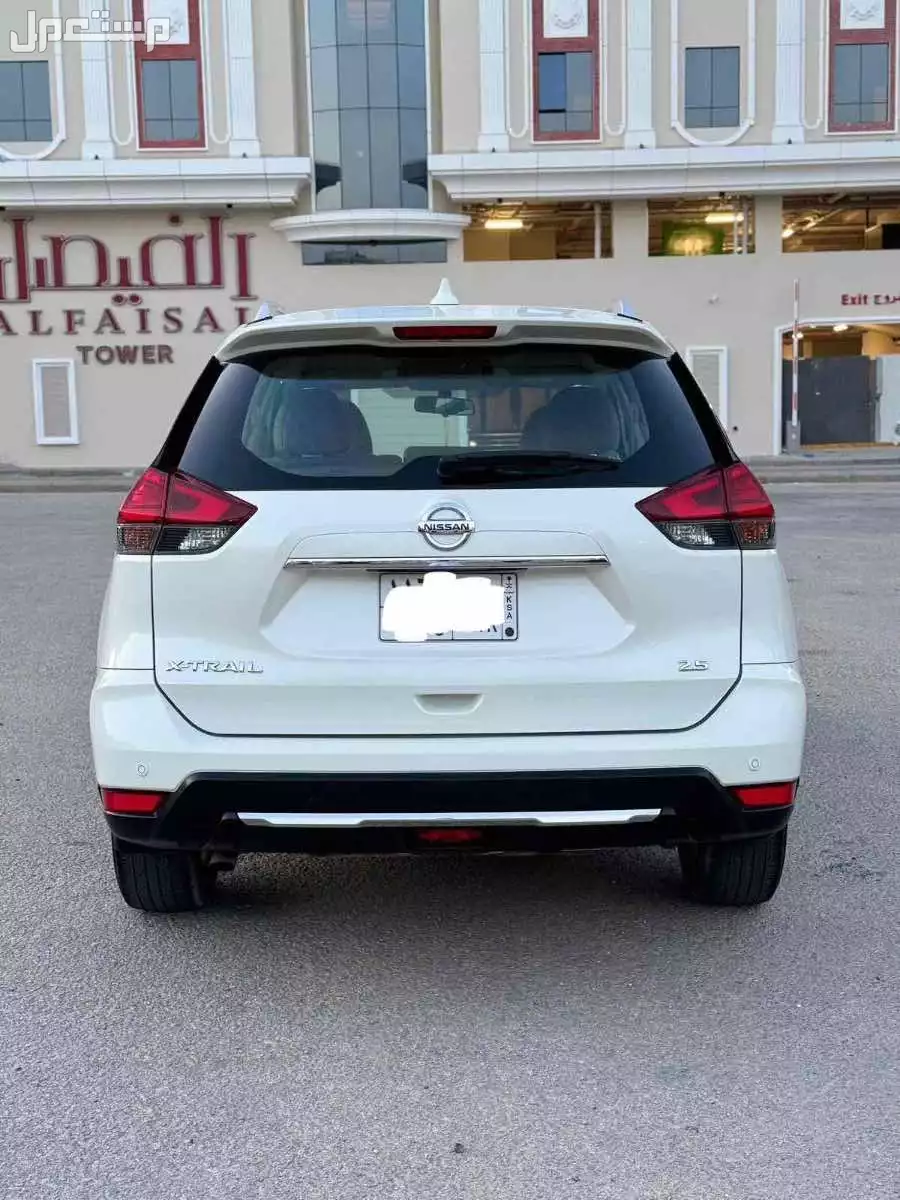 سيارة للبيع نيسان اكس تريل 2021 دبل 7 مقاعد 2021 Nissan X-Trail 4WD 7 Se