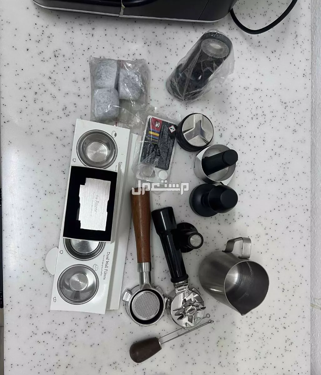 ماكينة تحضير القهوة بريفل باريستا برو مستخدمة للبيع في الأحساء
