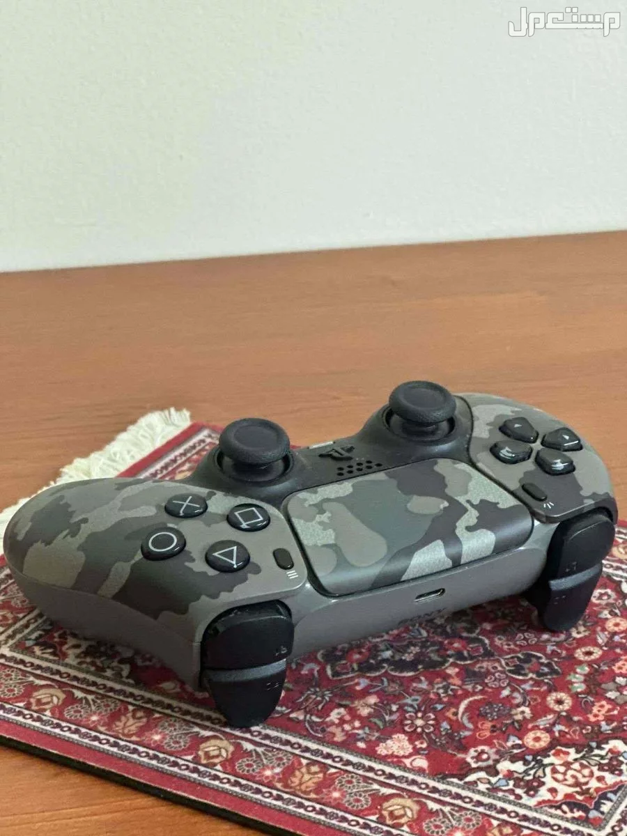 للبيع يد سوني 5 جديده ب 220 تبوك