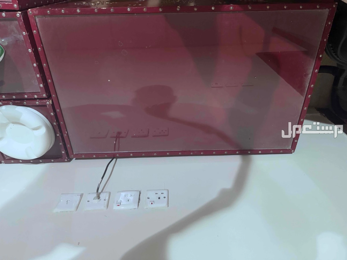 جلسة نظيفة جدا للبيع ب600  في الرياض بسعر 600 ريال سعودي