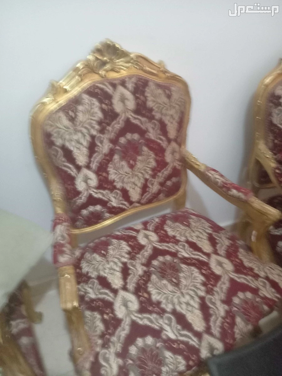 رخامة جرانيت جلاكسي وكراسي صالون بحدائق أكتوبر1185ب3500 بسعر 3500 جنيه مصري هو احلى من كده في الحقيقه الصور باهته