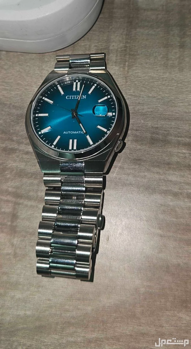 للبيع فى الرياض حي الدار البيضاء ساعه سيتزين ياباني اتوماتيك لون مميز