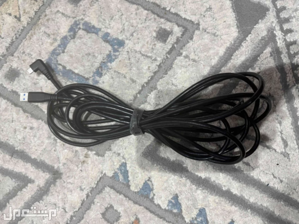 نظارة واقع افتراضي في ار اوكلس كويست 2