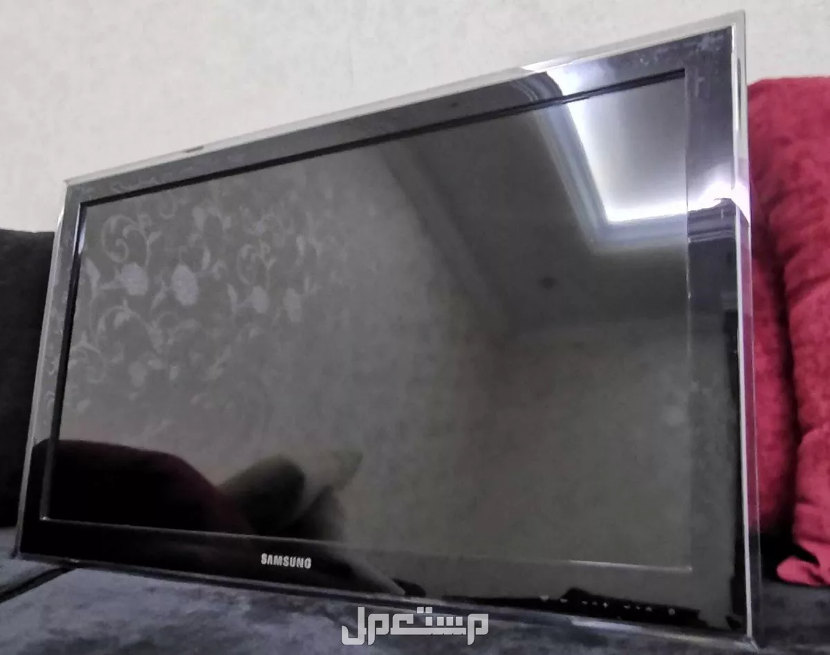 للبيع شاشة تلفزيون من شركة سامسونج