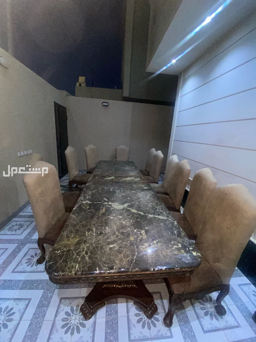 طاوله رخام هندي 12 كرسي وثلاث قواعد في الرياض البيع اعلا  سوم طاوله 12 كرسي في الرياض بسعر 1 ريال سعودي