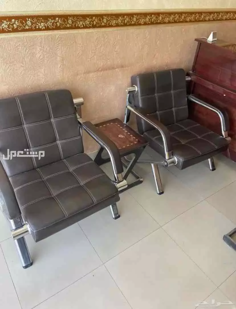 للبيع اثاث مكتبي بالرياض السلي