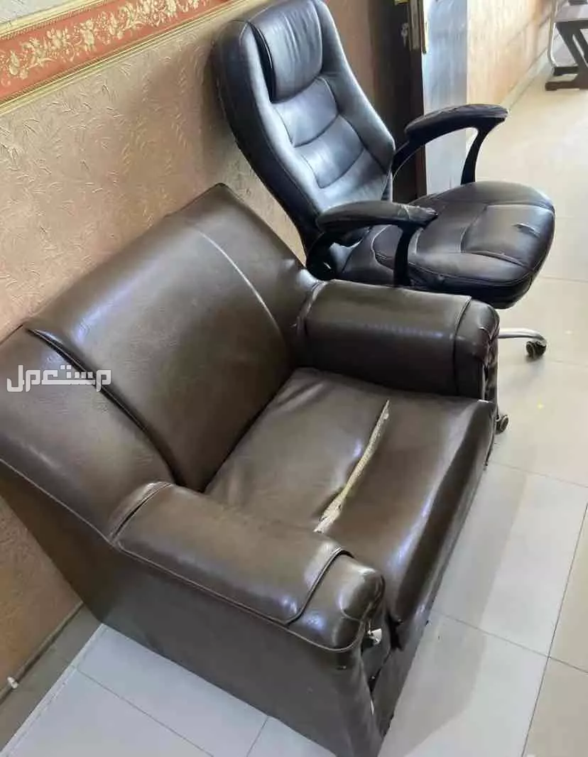 للبيع اثاث مكتبي بالرياض السلي