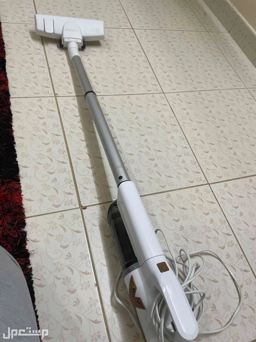 مكنسة كهربائية في الزلفى بسعر 100 ريال سعودي