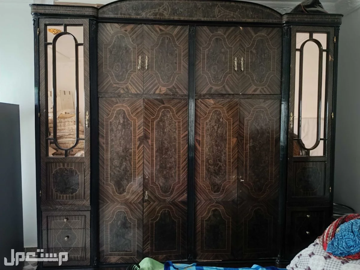 للبيع حجرة نوم كاملة موديل إيطالي