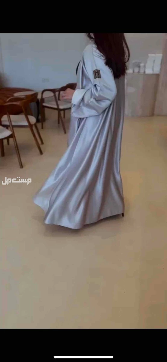 عبايتين من براند جديدات للبيع ب150 ريال
