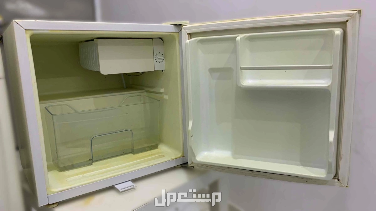 ثلاجه وبراده مستخدمه للبيع في نجران بـ250 ريال