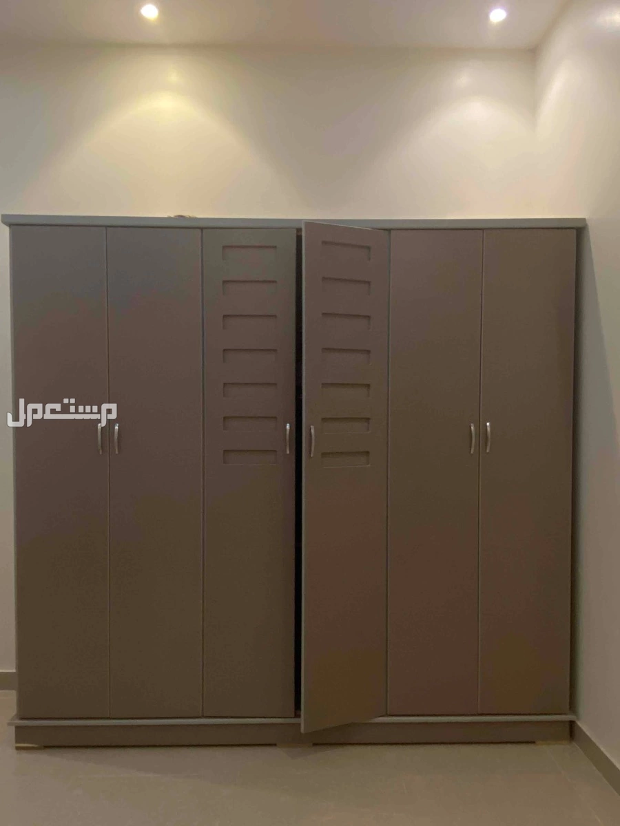 غرفة نوم جديده وكنب للبيع  في حفر الباطن بسعر ألف ريال سعودي