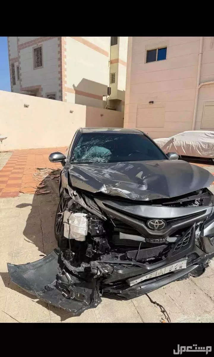 تويوتا كامري مصدومة في مكة  SE V6 2023