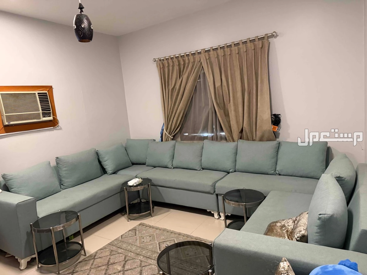كنب لون تيفاني استعمال نظيف مكون من 6 قطع