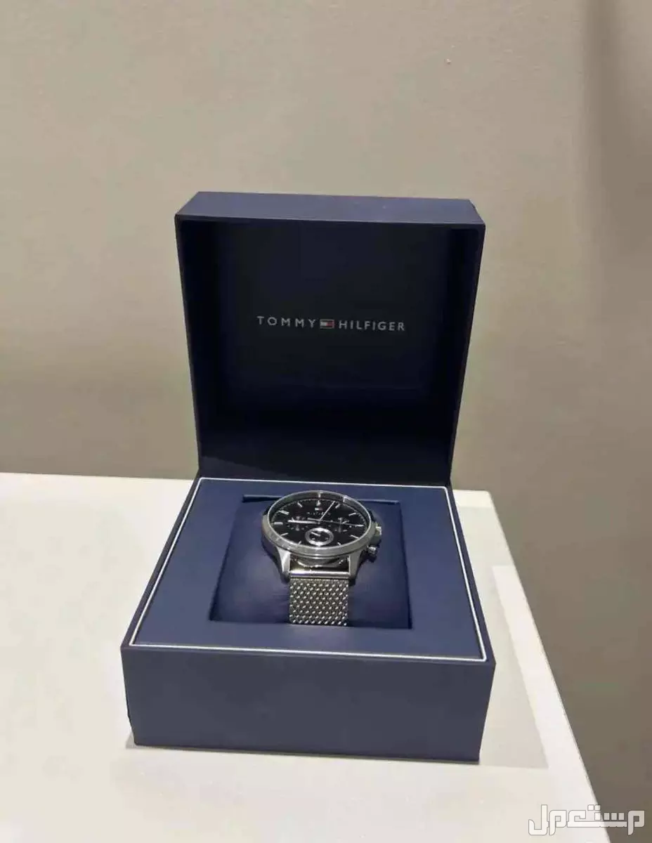 ساعة Tommy Hilfiger أصلية للبيع