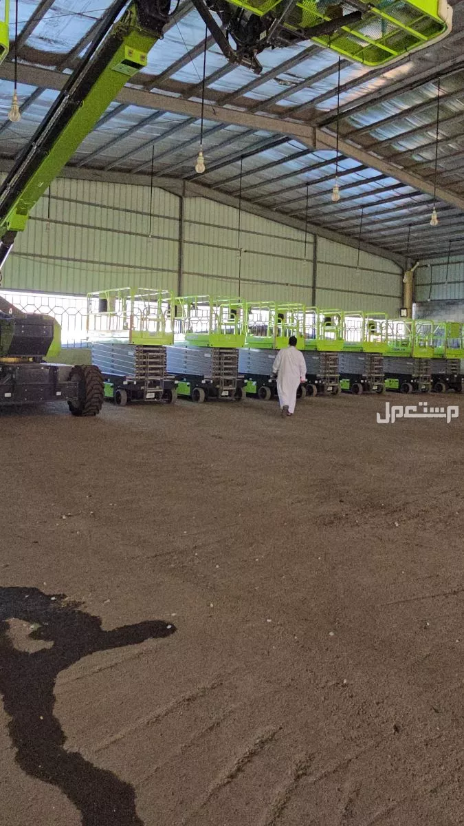 سيزرلفت  رافعات عمال للايجار في الدرعيه الرياض
