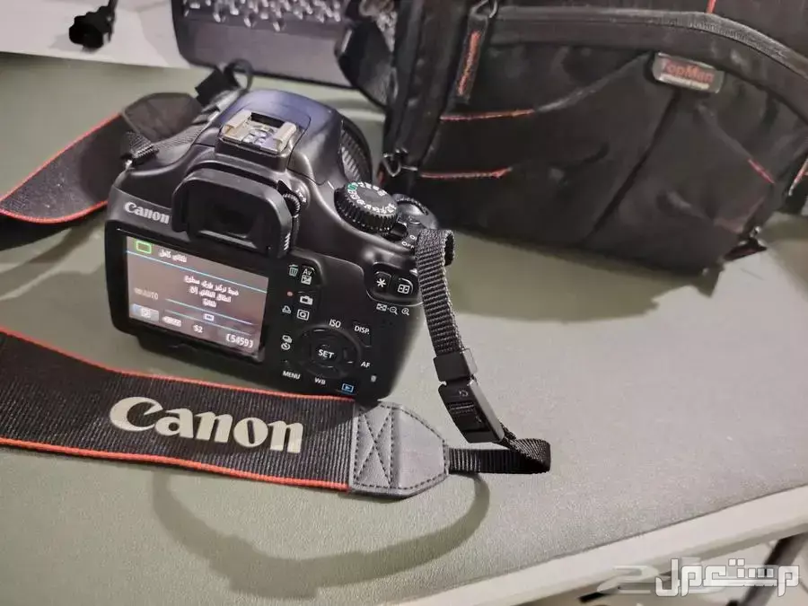 كاميرا كانون canon 1100D في جدة بسعر 800 ريال سعودي