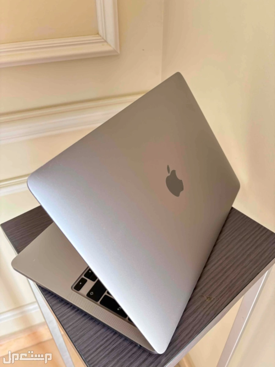 للبيع ماك بوك برو 2020 - 13.3 Inch  ماركة أبل في الرياض بسعر 2700 ريال سعودي