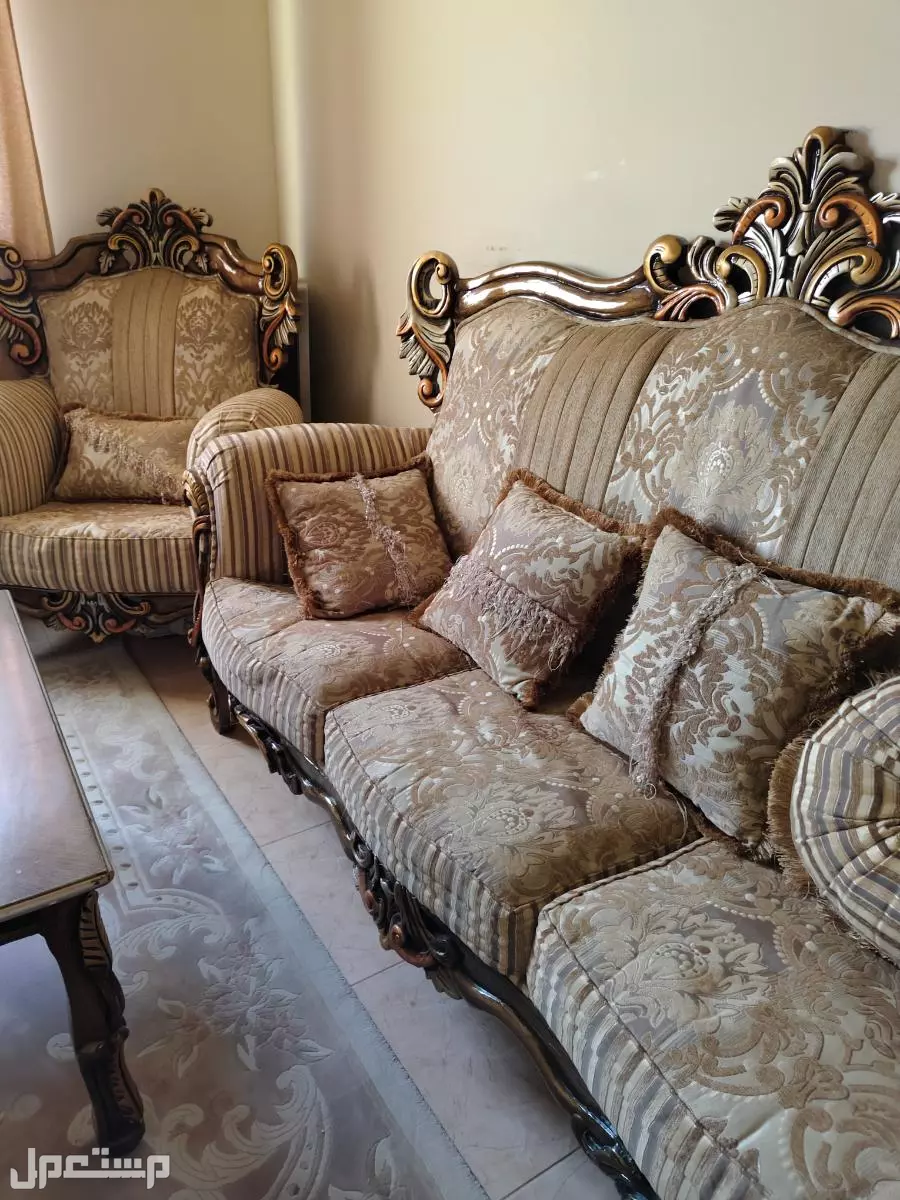 طقم كنب تركي كلاسيكي ..بقماش الجاكار وخشب الزلم