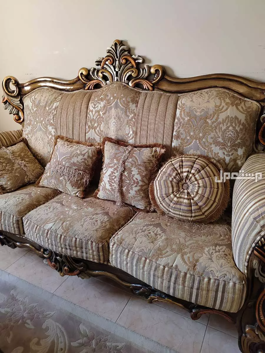 طقم كنب تركي كلاسيكي ..بقماش الجاكار وخشب الزلم