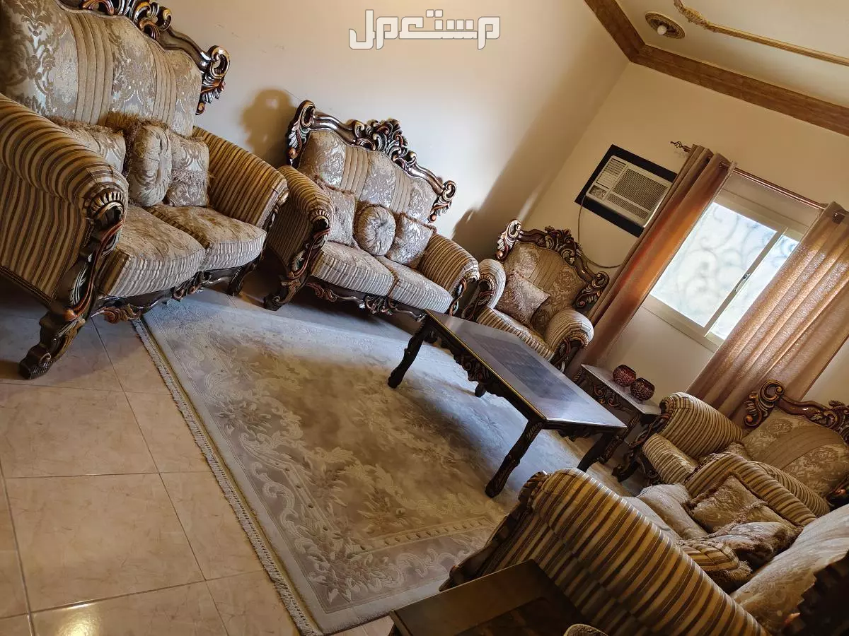 طقم كنب تركي كلاسيكي ..بقماش الجاكار وخشب الزلم