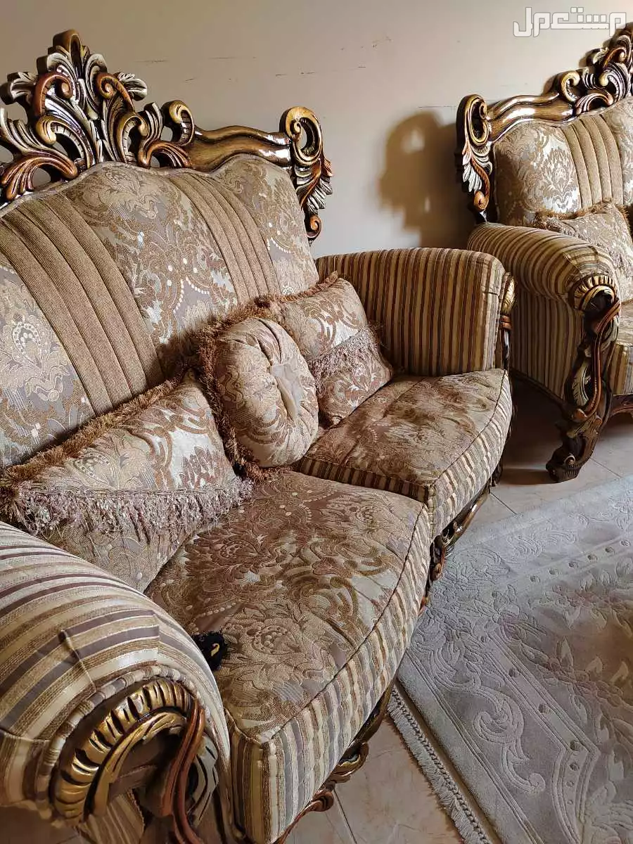 طقم كنب تركي كلاسيكي ..بقماش الجاكار وخشب الزلم