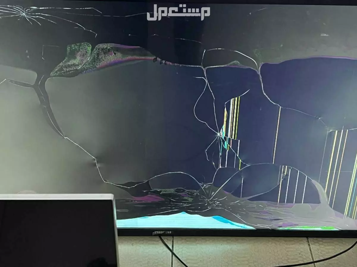 شاشة nikai مكسورة للبيع – فرصة للي يشتغل بالتصليح أو قطع الغيار السعر على السوم اعلى سوم بياخذها