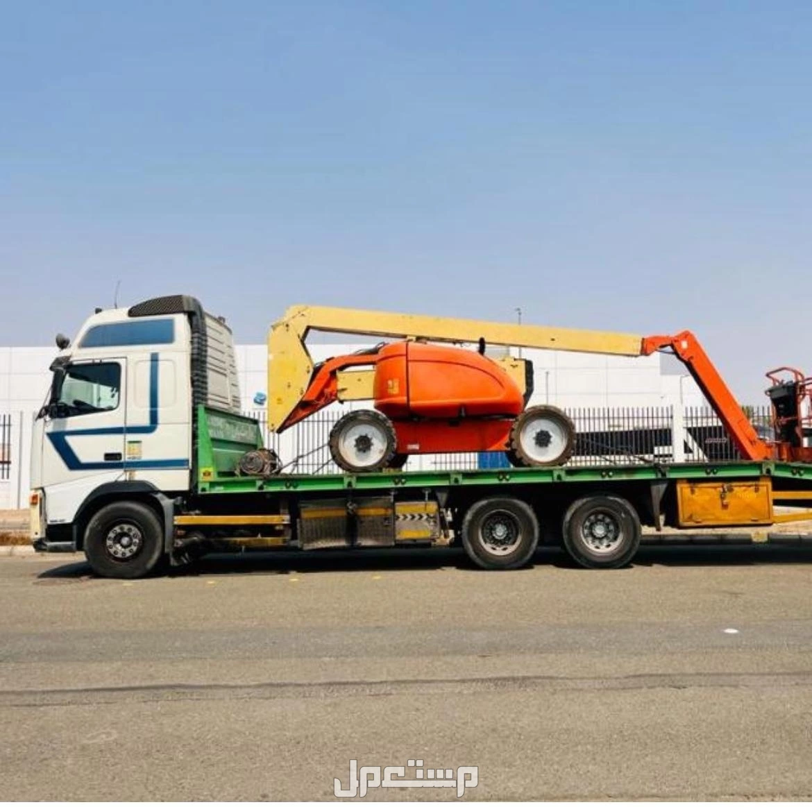 مان لفت للايجار وسيزرلفت للايجار في رابغ