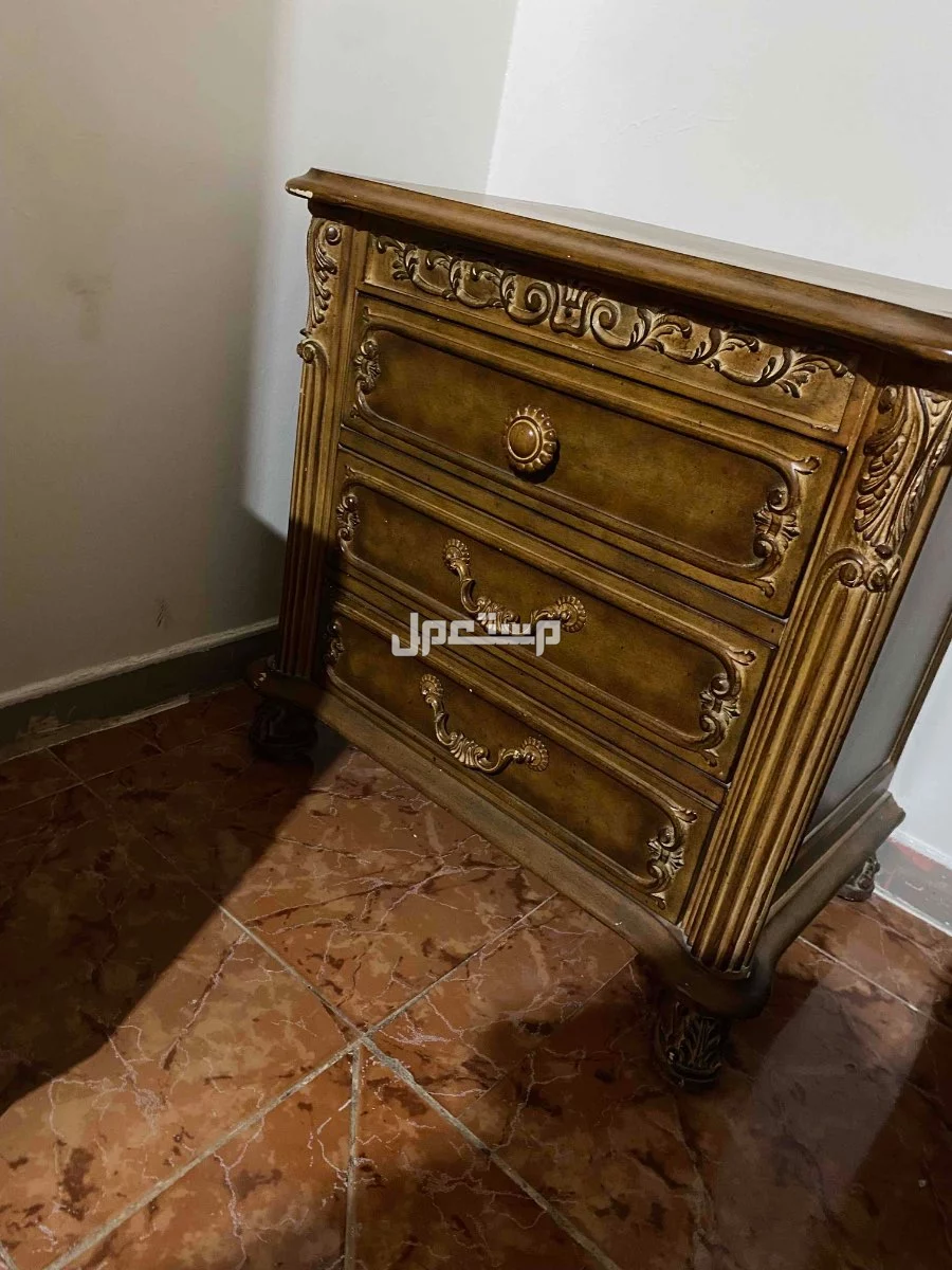 للبيع سرير  مع مرتبه متازه ولباد حي العزيزيه  في الرياض بسعر 300 ريال سعودي