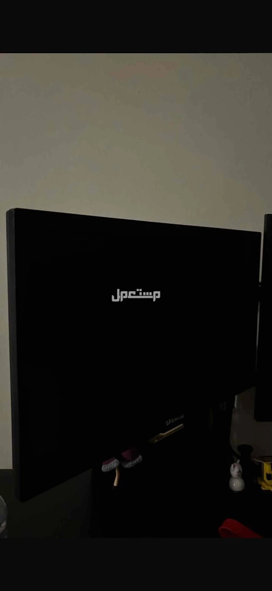 للبيع بي سي مع شاشة 19 بوصه lg