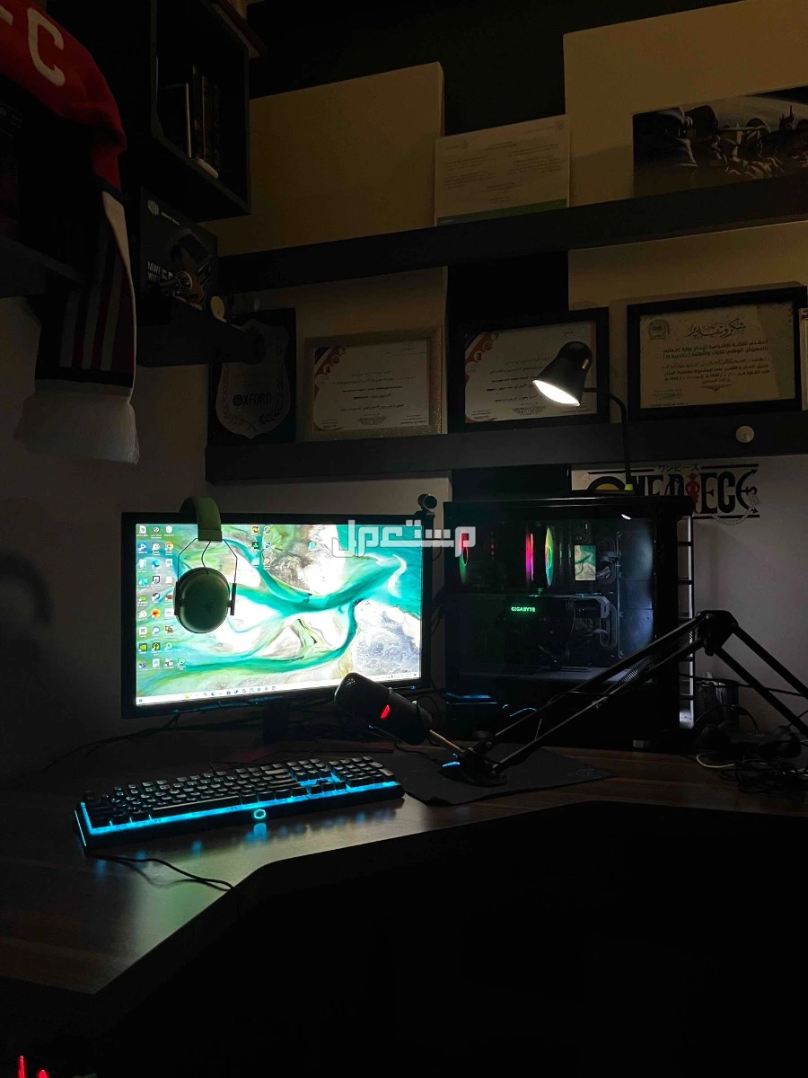 Pc ( بي سي مع سيت اب كامل ) بسعر على السوم