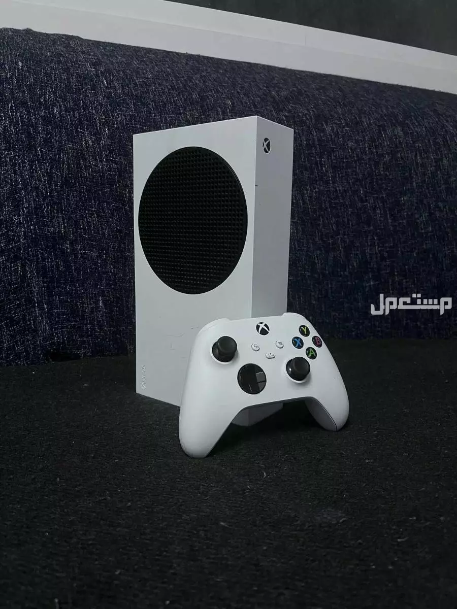 اكس بوكس سيريس اس نضيف  ماركة مايكروسوفت في الدمام بسعر 750 ريال سعودي