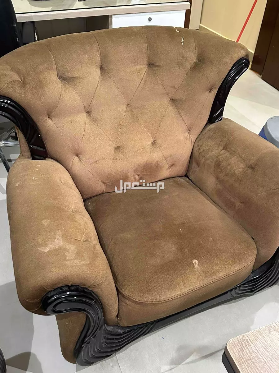 جده  كنب مستعمل نظيف   في جدة بسعر 200 ﷼ الحمل والنقل على المشتري