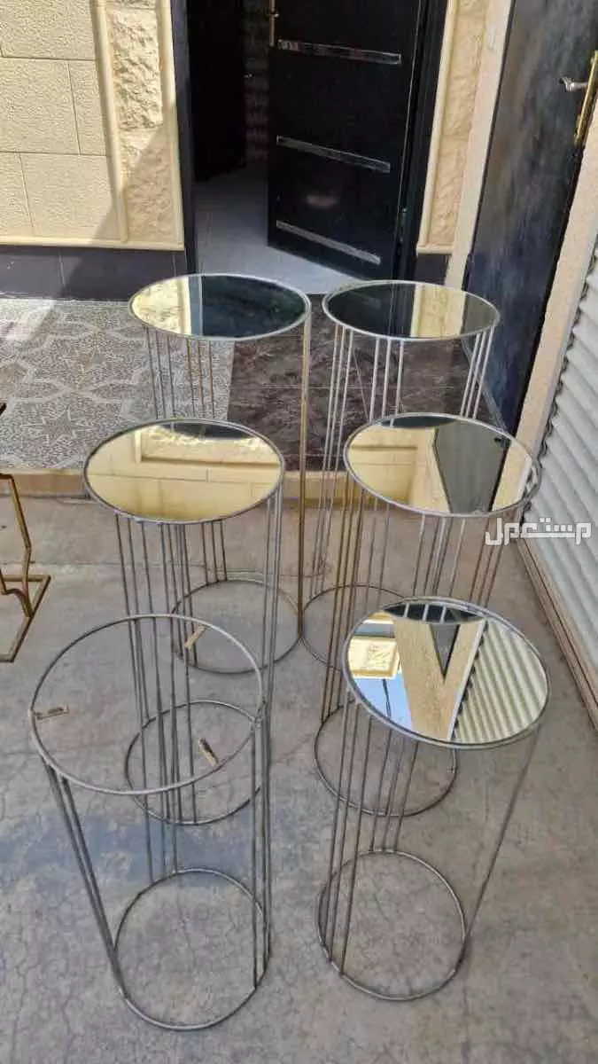 انواع طاولات نضيفه للبيع واستخدامها جدا خفيف في بريدة بسعر 40 ريال سعودي