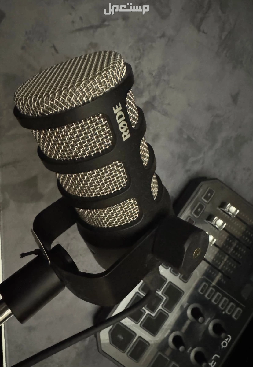 مكسر goxlr بودمايك rode سماعة dt 990 pro مستعملات للبيع