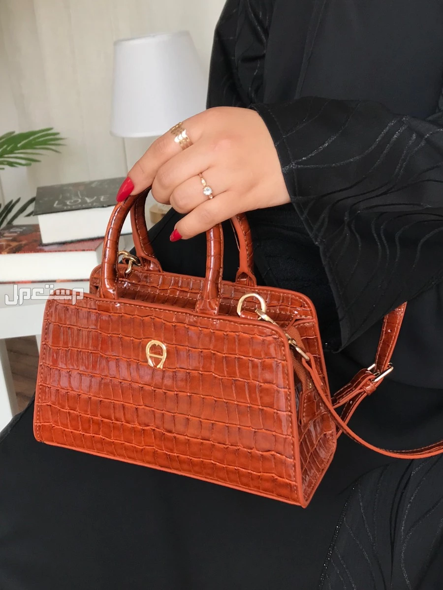 شنط ماركة اقنر ماستر كوالتي حجم وسط