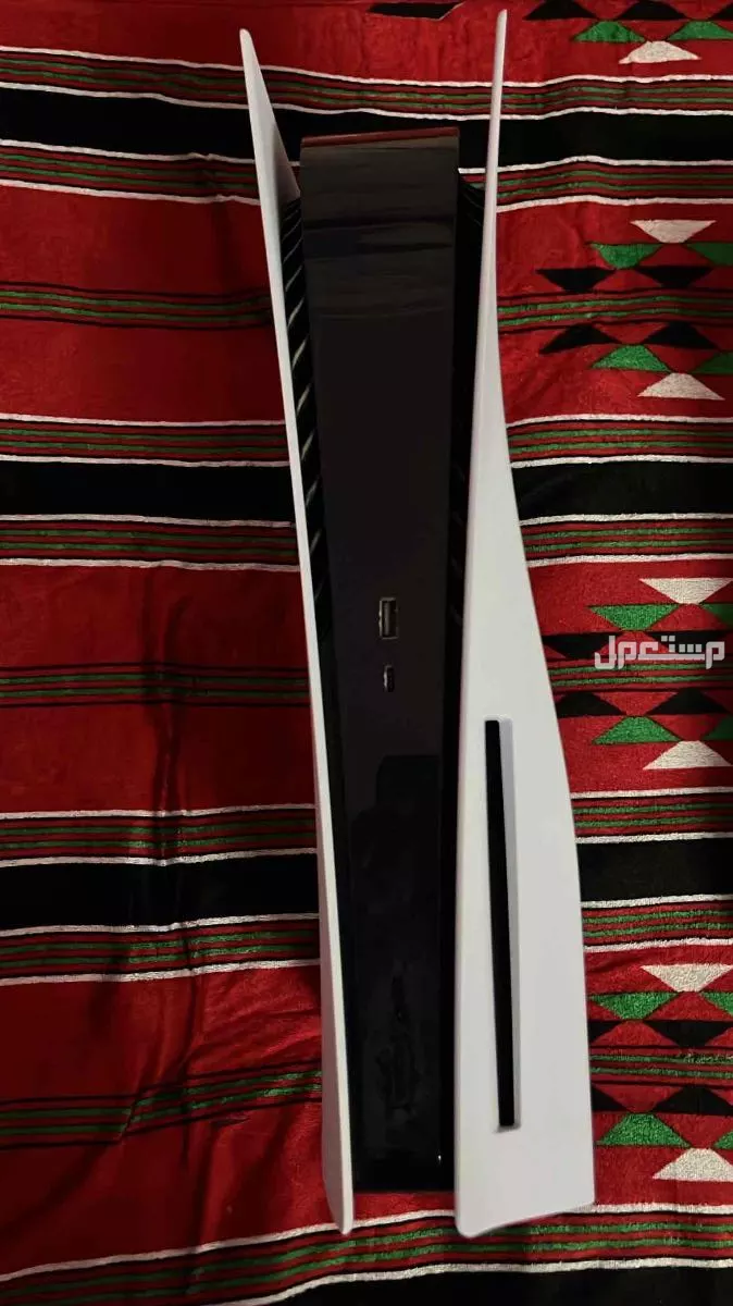 سوني فايف 5 بسعر 1450 ريال سعودي