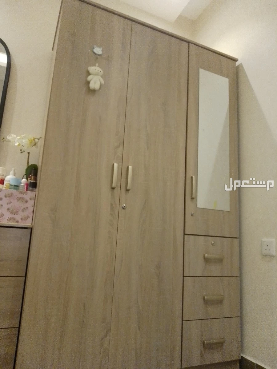 غرفة نوم من ايكيا وخشبها مره ممتاز