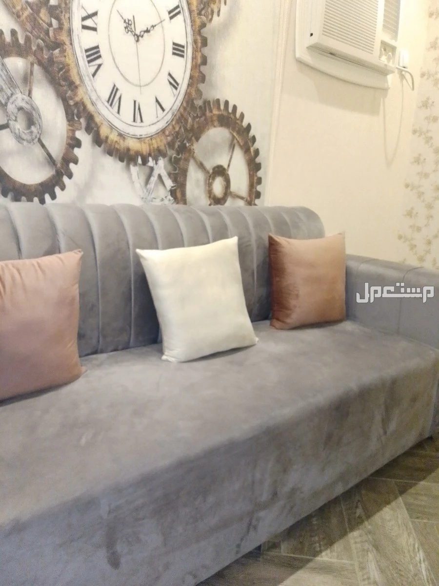 غرفة نوم من ايكيا وخشبها مره ممتاز