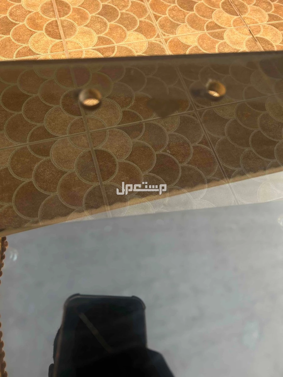 طاوله قزاز بالكامل في الرياض بسعر 95 ريال سعودي