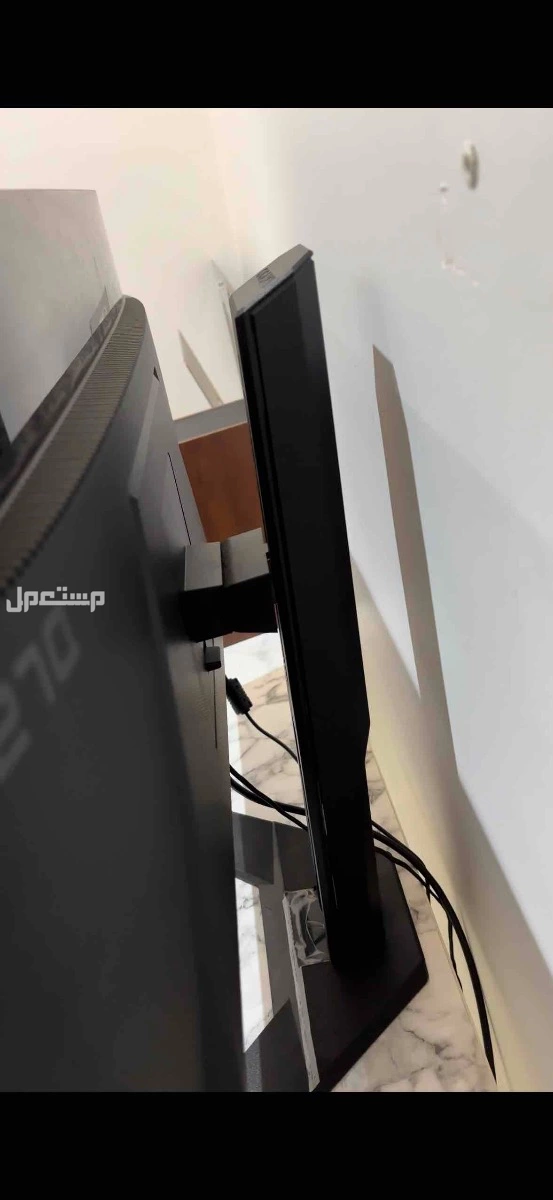 شاشة قيمنق 27 بوصة اسمها m27q gigabyte