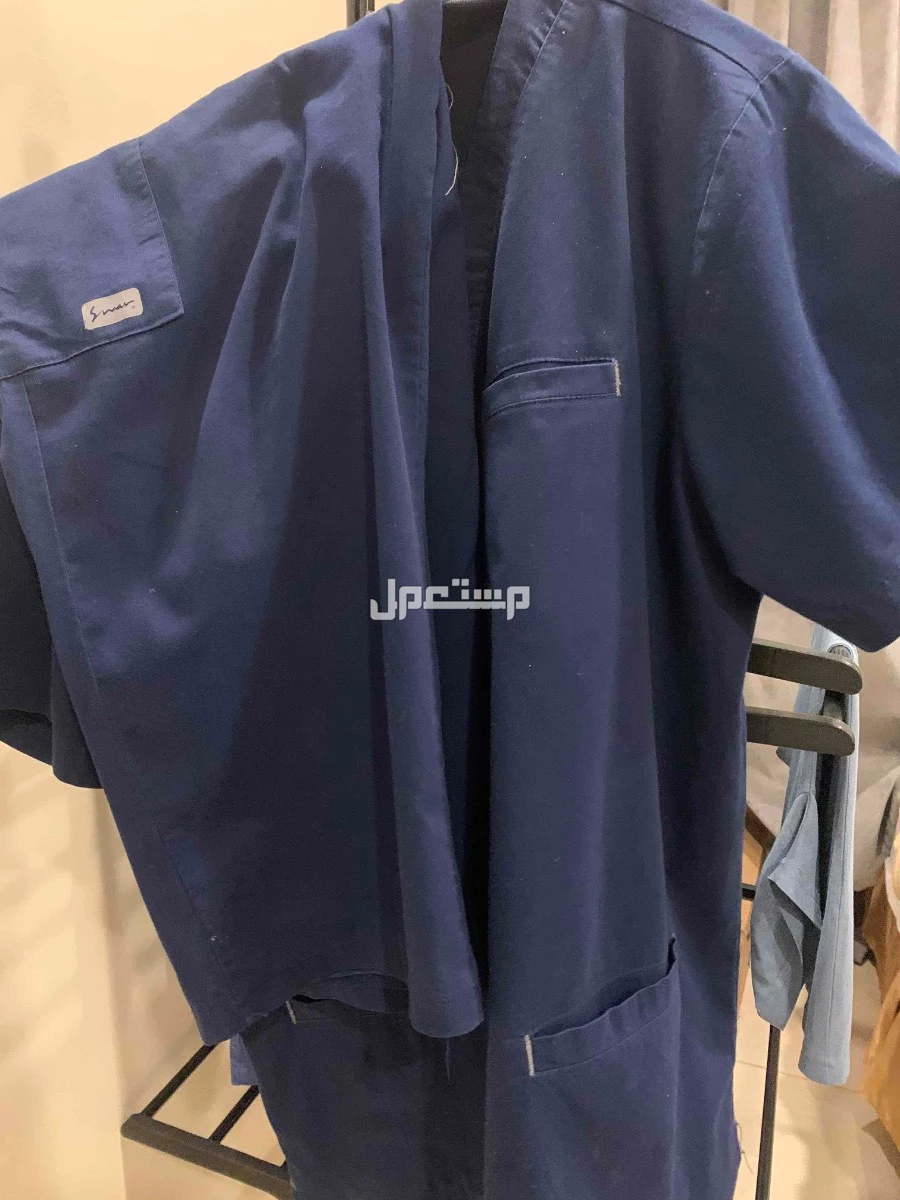 للبيع  سكراب_طبي كحلي من براند سوار