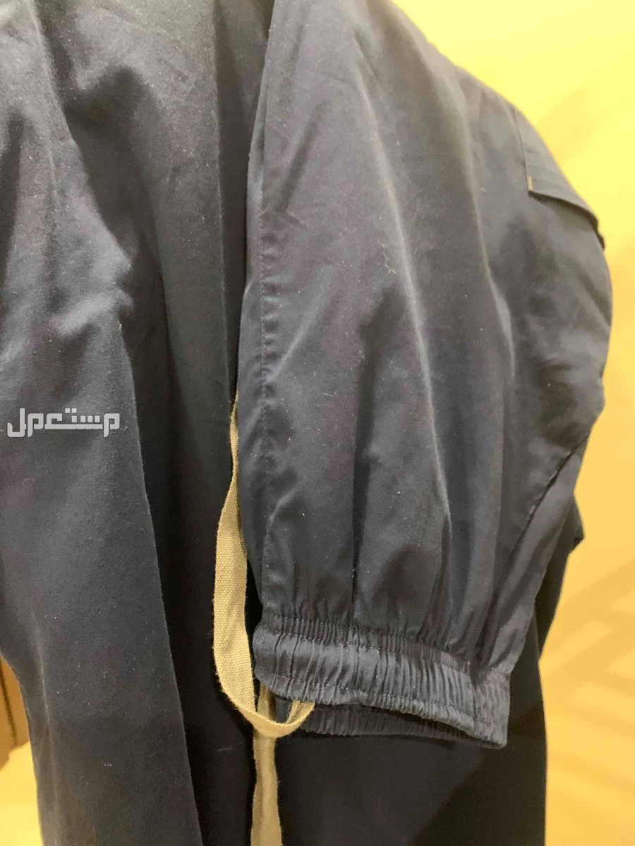 للبيع  سكراب_طبي كحلي من براند سوار
