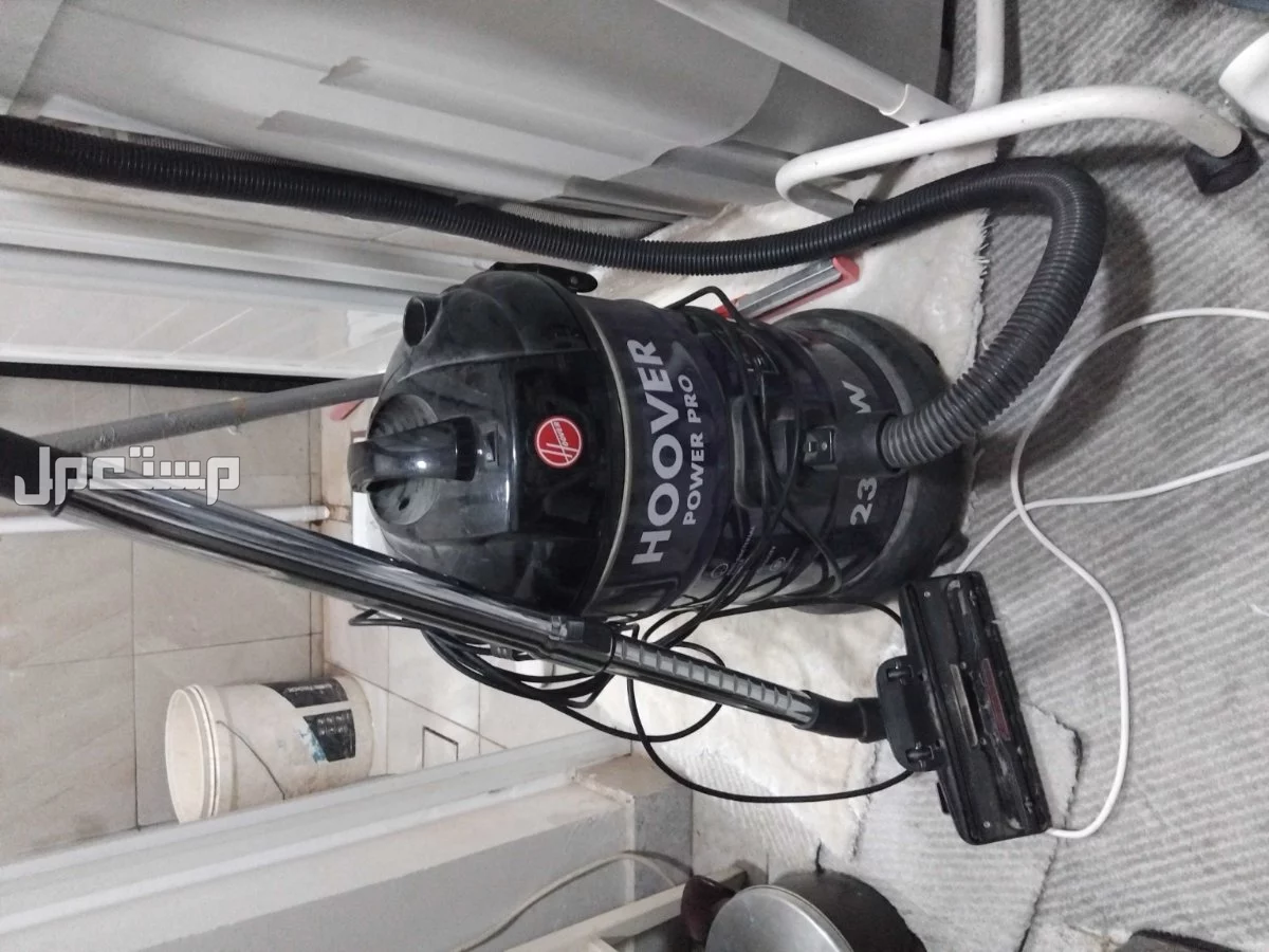مكنسة كهربائية 2300 W نضيفه جدا